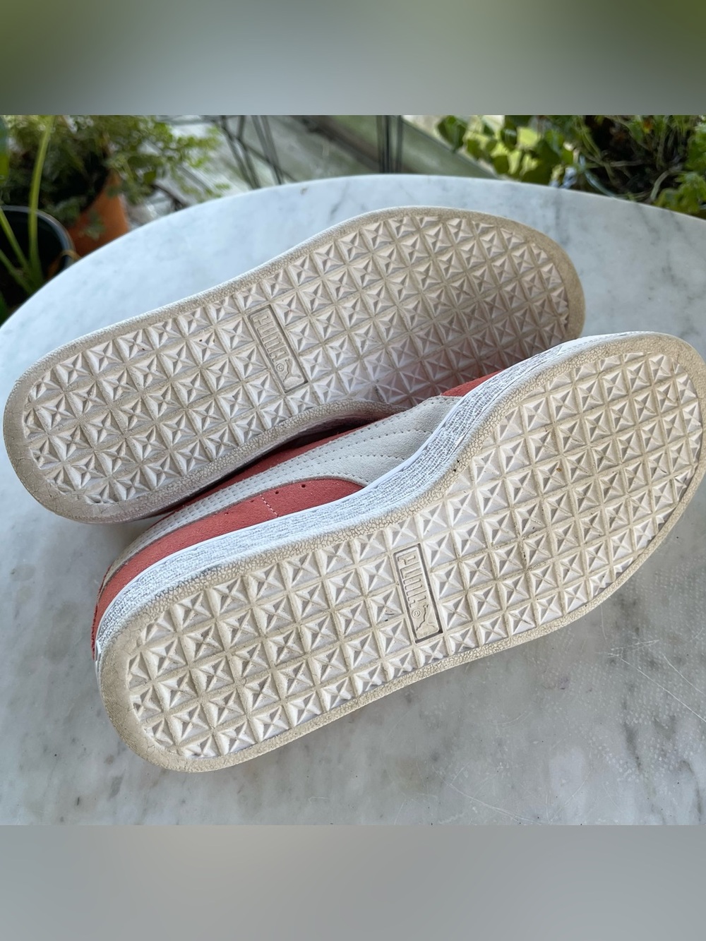 PUMA Women’s Suede Sneakers Pink Coral White Size 7 Classic Low Top - Picture 5 of 7